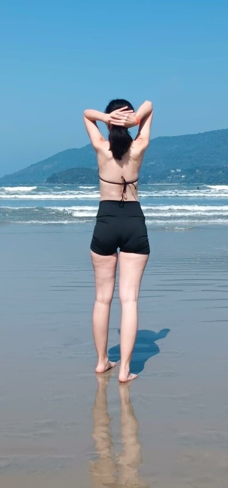 Amiguinha actriz desnuda galería