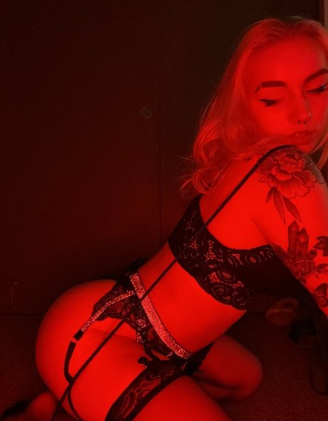 babybear teddy estrella desnuda foto