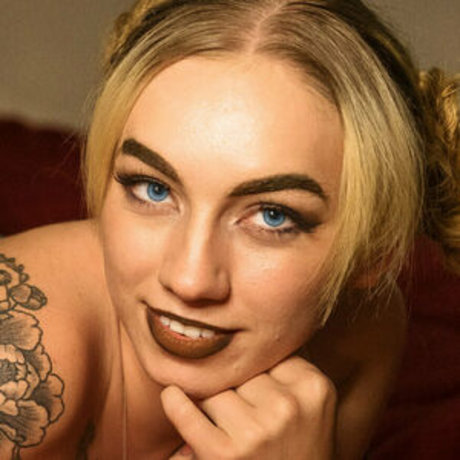 babybear teddy modelo caliente archivo