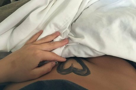 littleminxbella modelo sexy galería