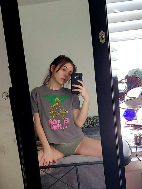 lilithsterling estrella caliente galería