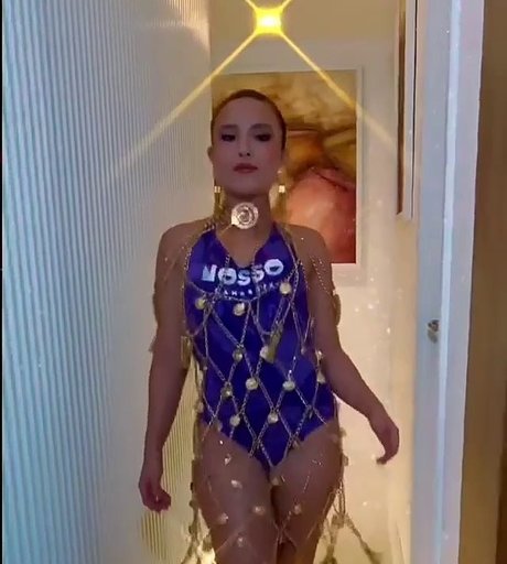 Larissa Manoela modelo perfecto fotos