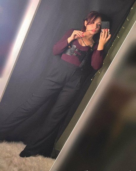 foxy emma vip modelo adulto foto