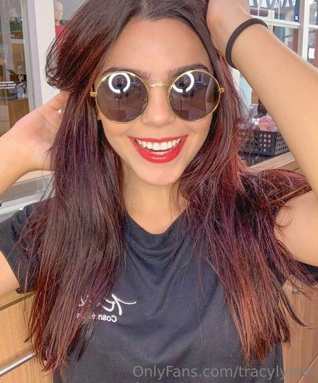 tracylynnn modelo desnuda imagen