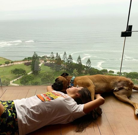 Isabela Merced estrella libre archivo