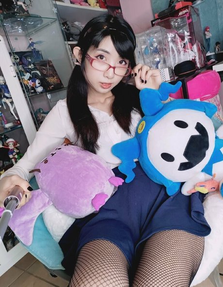 mikan cosfree actriz erótica galerías