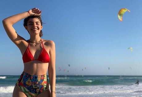 Triz Pariz modelo pornografico imágenes