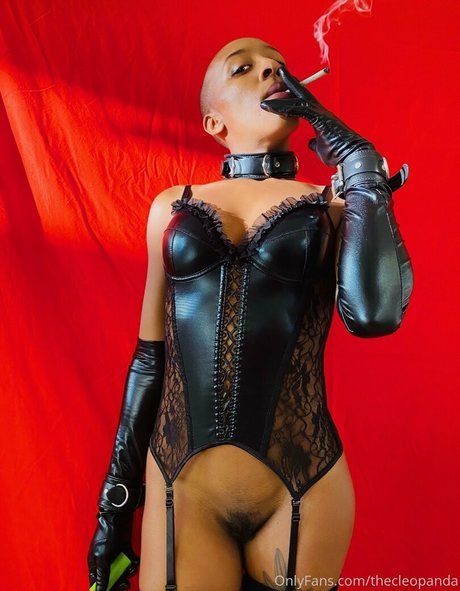 thecleopanda hermosa estrella foto