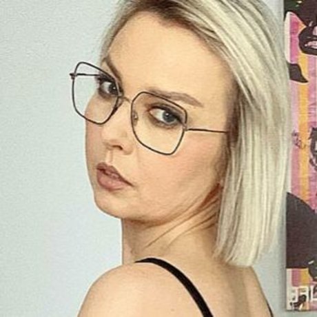 Alexxxa buena estrella porno fotos