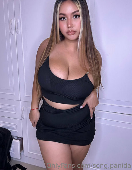 Song Panida sexo modelo imagen