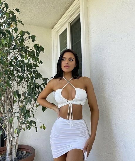 kelsie modelo adulto foto