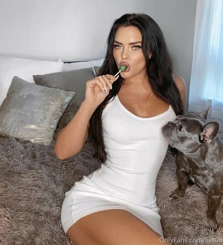 kelsie estrella foto