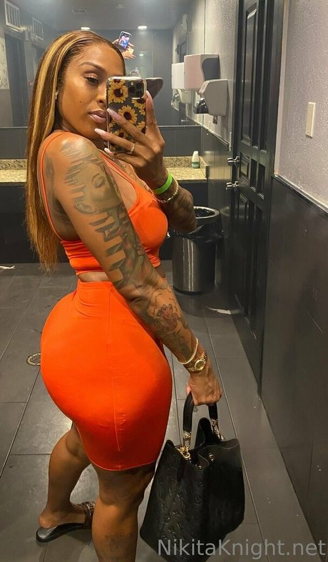 iamnikitaknight modelo bonita galería