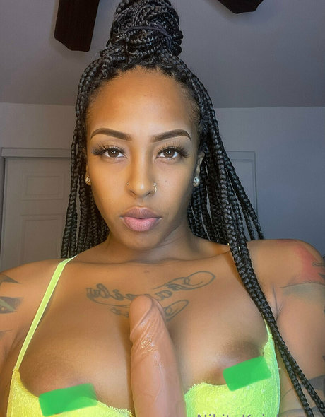 iamnikitaknight hermosa modelo imágenes