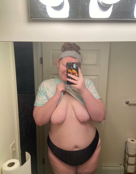 rachel000 modelo desnuda imágenes