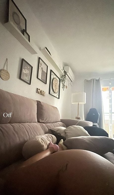 Yai Tejera modelo agradable imágenes