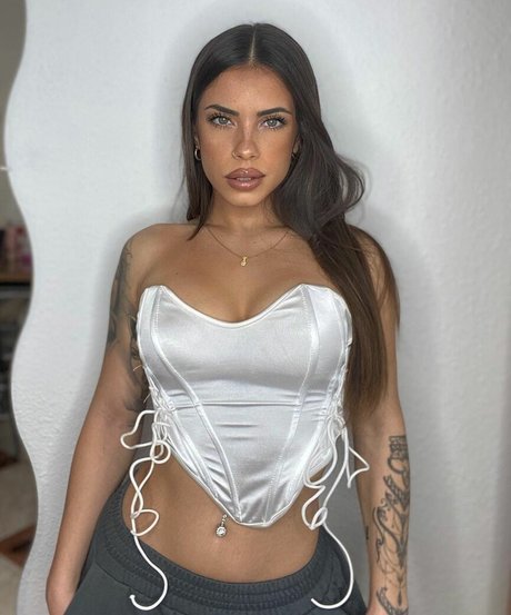 Yai Tejera desnudos estrella porno imagen