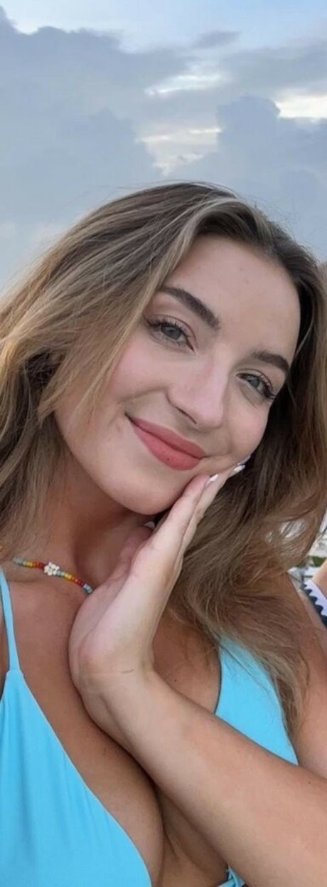 Novaleesi modelo recopilación