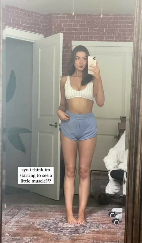 Novaleesi estrella desnuda imágenes