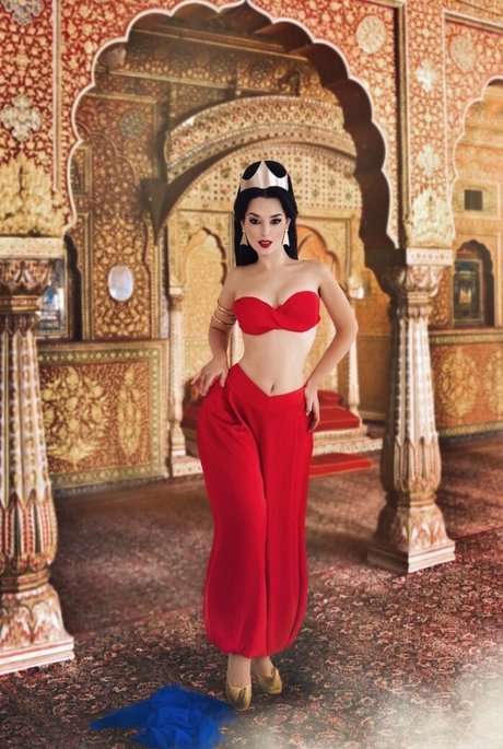 Ann Shakhovskaya estrella porno de arte galería