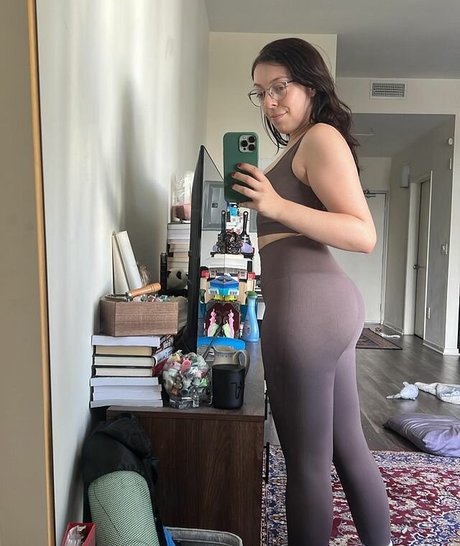 Swell Entertainment estrella porno hermosa imagen