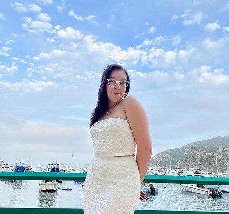 Swell Entertainment modelo sexy galerías