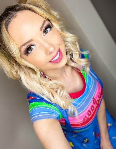 alliewrestling estrella porno bonita fotos