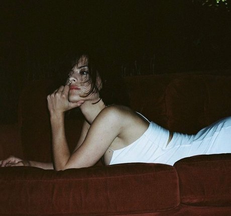 Maria Zardoya modelo desnudo imágenes