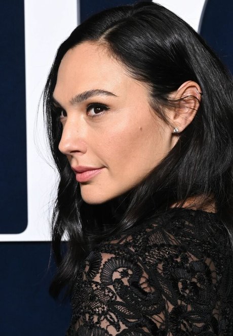gal gadot estrella pornografica imagen