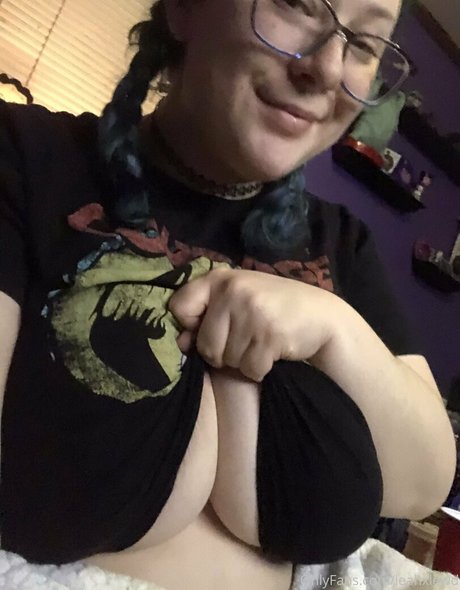 alicexfree modelo xxx foto