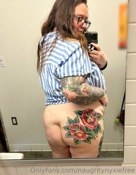 naughtynyxiefree actriz de arte imágenes