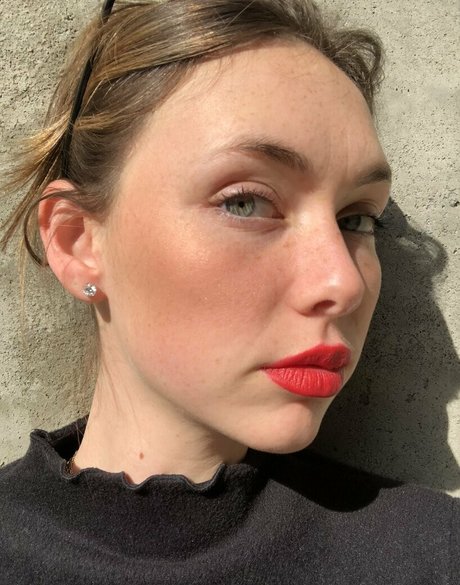 sydneylouisewilliams buena actriz imágenes