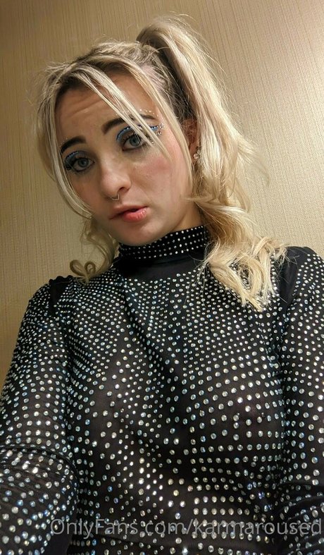 Karmaroused actriz sexual galerías