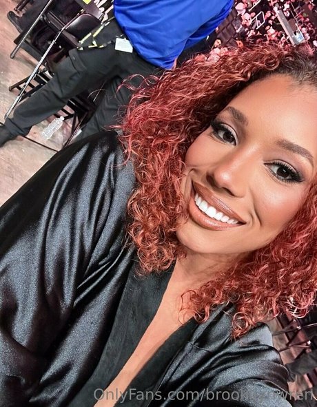 brookliynwren modelo de alta calidad imagen