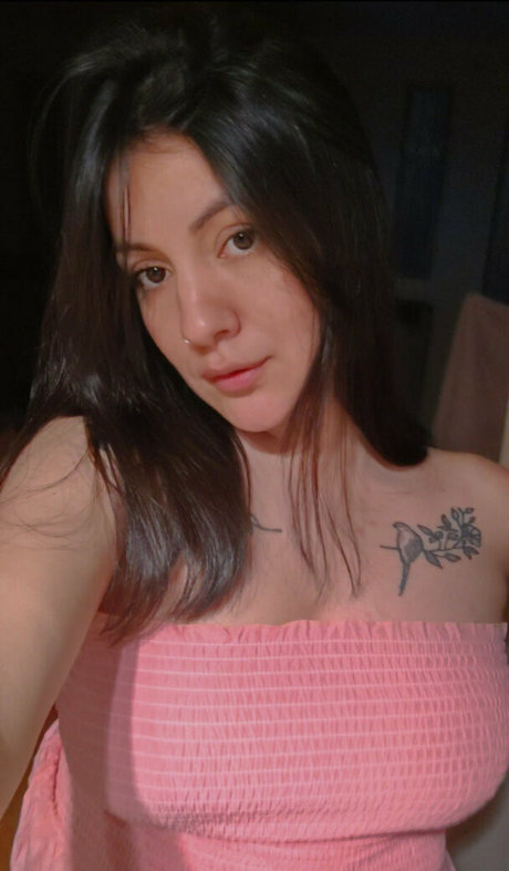 vickirivas99 estrella pornografica imagen