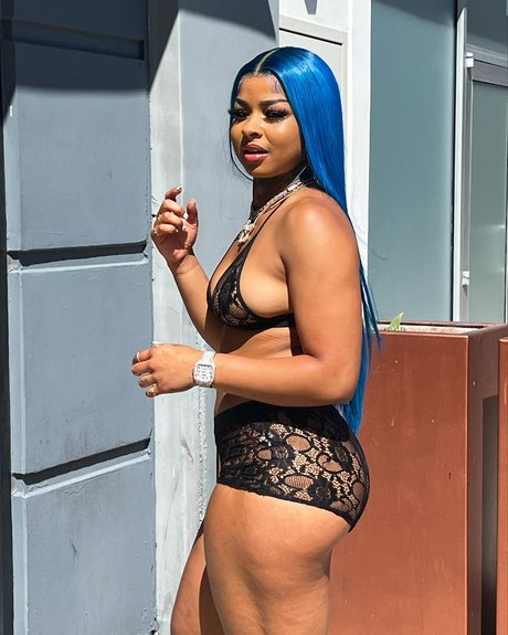 Chrisean Rock modelo desnudo archivo