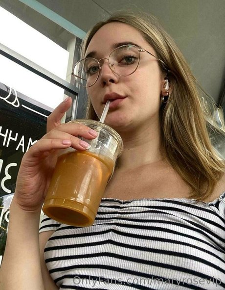 maryrosevip buen modelo imágenes