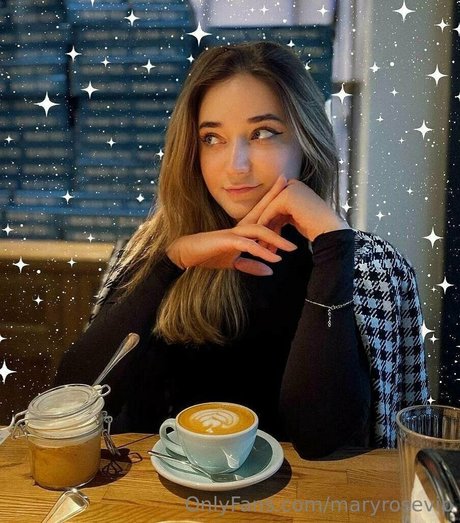 maryrosevip hermosa actriz imágenes