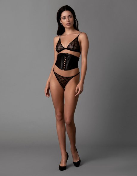 onlyfans de pequeñas latinas mejor desnudo imagen