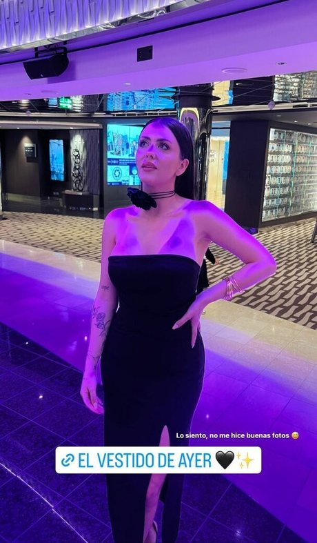 Rosario Matew modelo de alta calidad imágenes