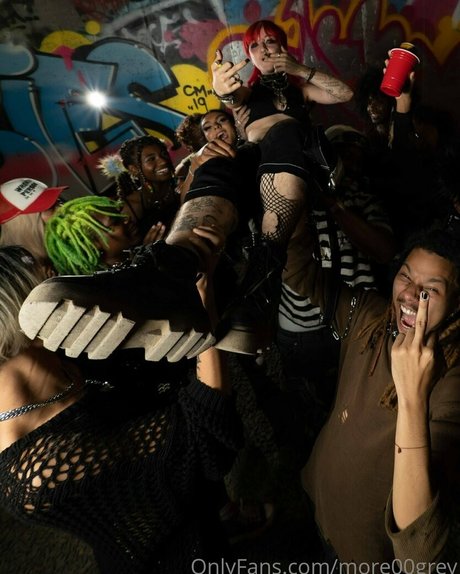 more00grey estrella bonita fotos