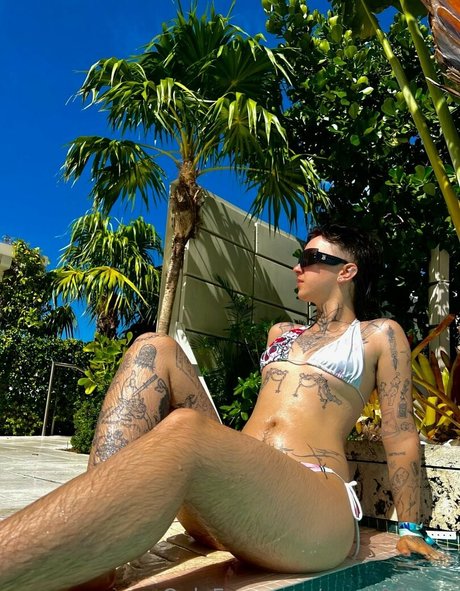 more00grey actriz porno foto