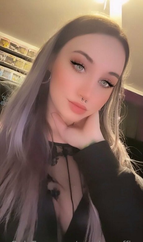 cosplaycoffins modelo desnuda recopilación