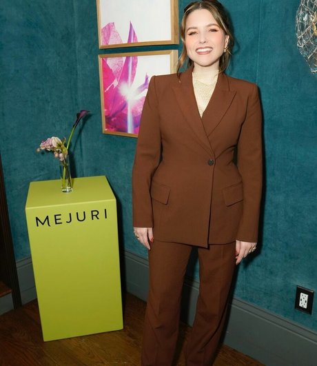 Sophia Bush estrella del arte archivo