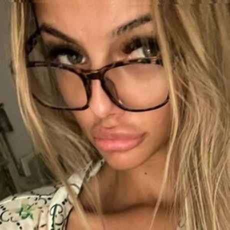 tinkerbell230 bonita estrella porno foto