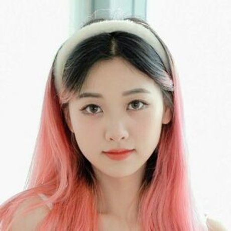 dear chuu hermosa actriz foto