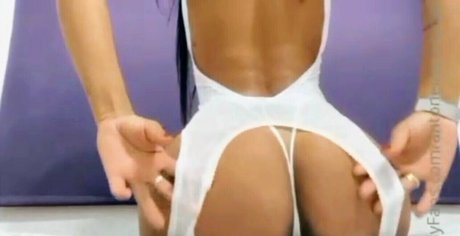 Antonella Victoria Corleto estrella porno erótica fotos