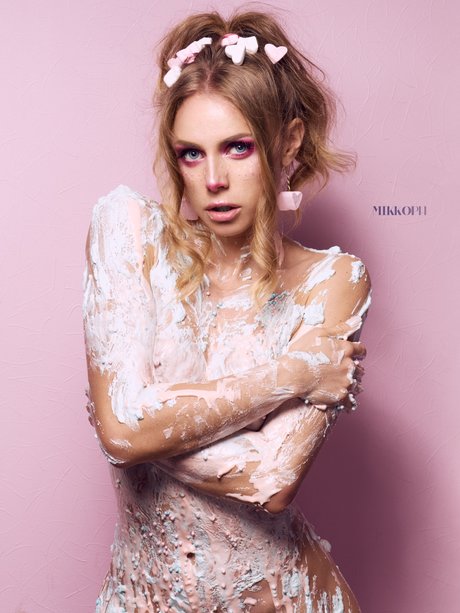 FashionEva modelo de arte galería