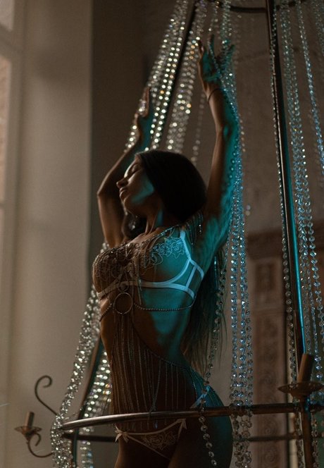 Baby898 sexo modelo foto