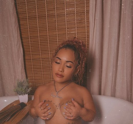 Tanya Tehanna estrella porno bonita galerías